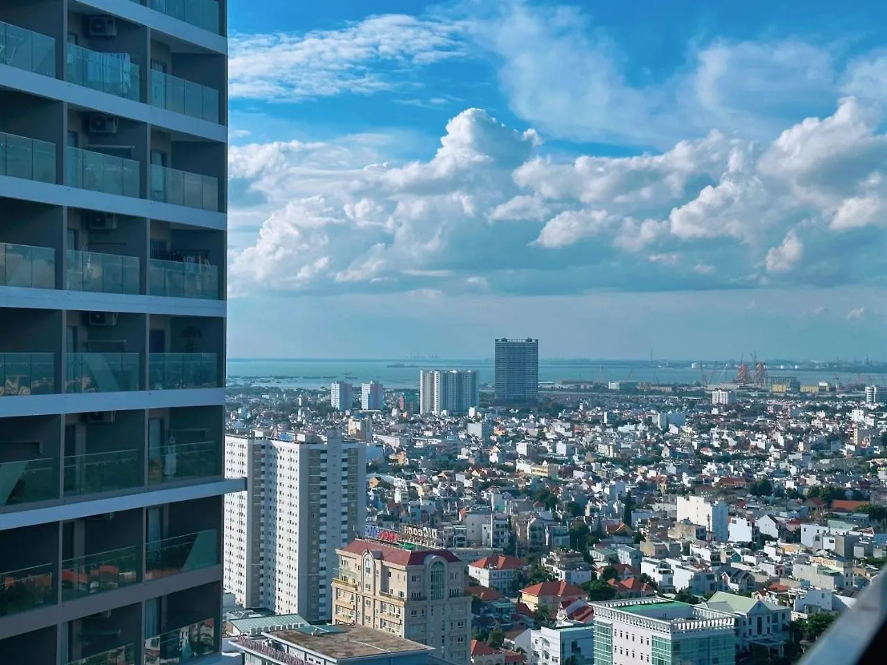 The Song Blue Ocean Apartment - Can Ho Du Lich 5 Sao - Nashi Homestay Vung Tau